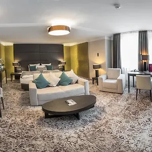 https://drei-lowen.getmunichhotels.com