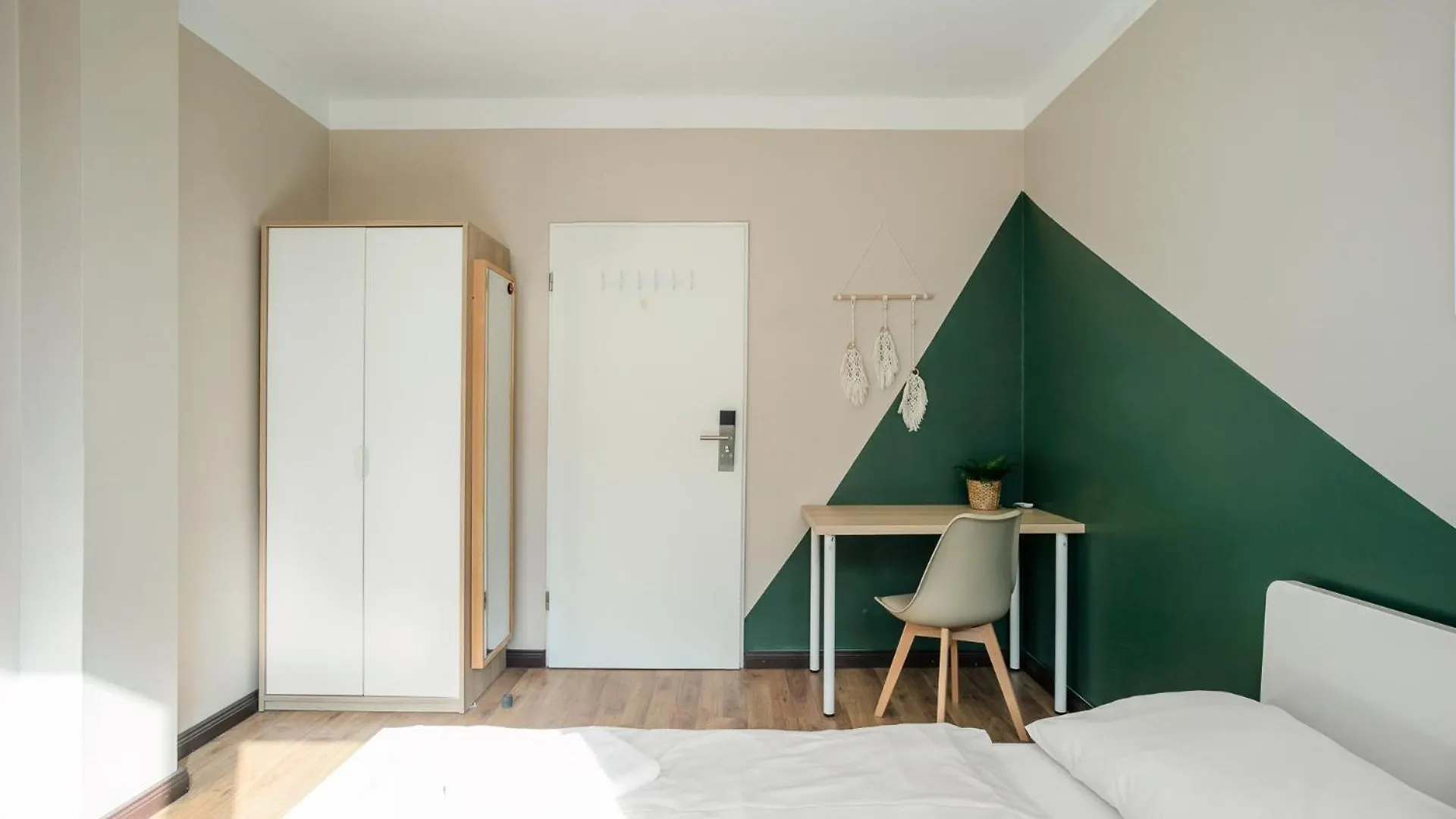 Eastseven Berlin Hostel Германия