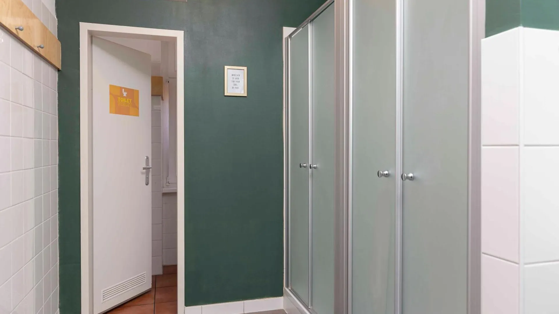 Eastseven Berlin Hostel
