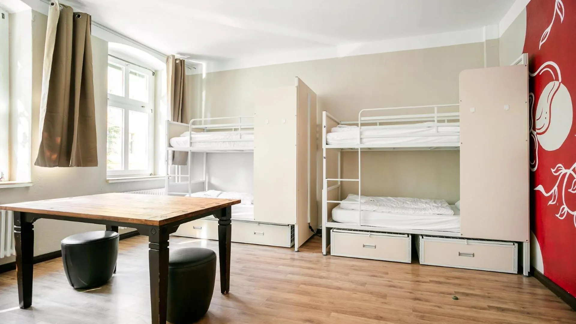 Eastseven Berlin Hostel